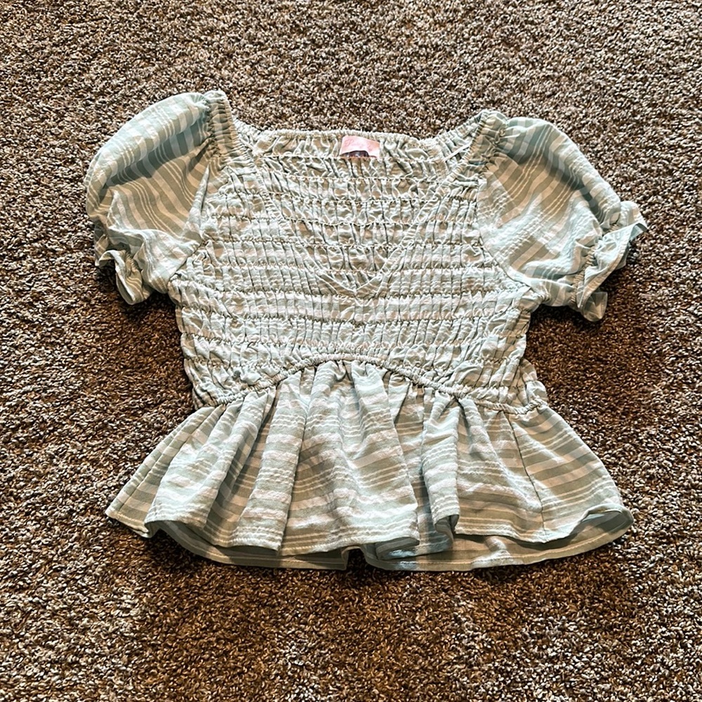 Pink Lily Size Small Mint Green Peplum Top